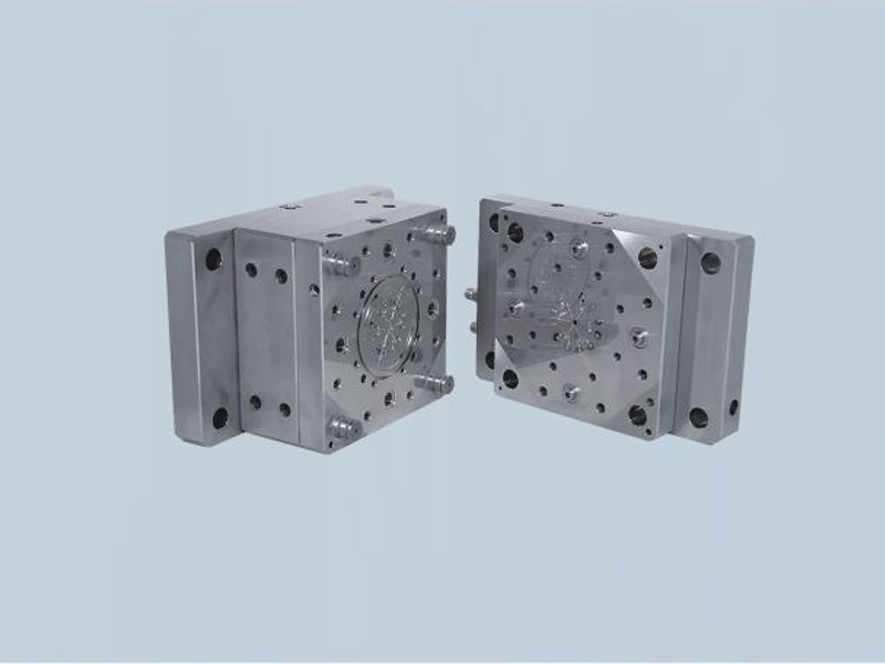 Molding Tool